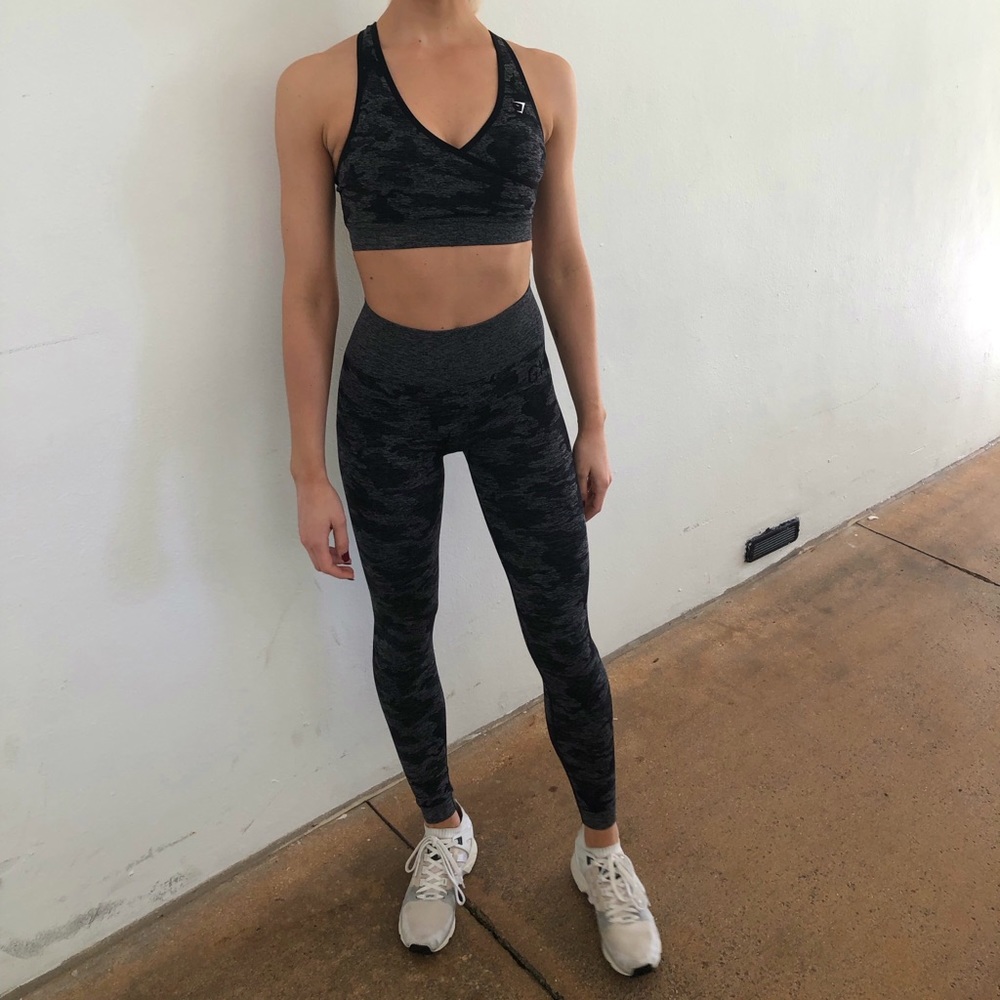 NWT Gymshark SET - Black/Grey Camo size Small